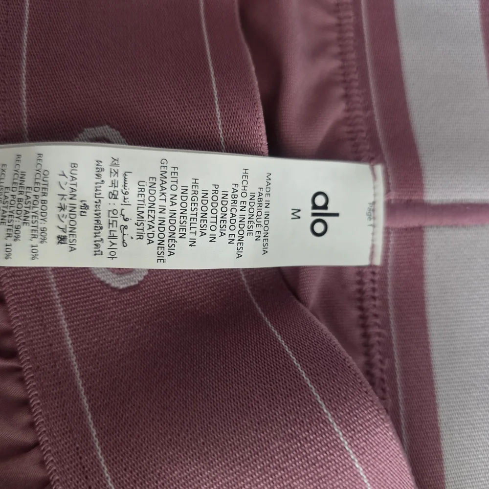 ALO Yoga chic mauve